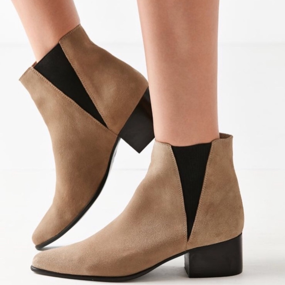 Urban Outfitters Suede Chelsea Boot